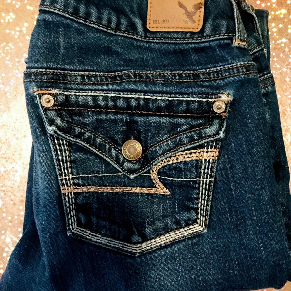 American Eagle Blue Jeans new without tags size oo
